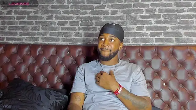 Drake Nassir4 online show from 12/01/25, 04:52