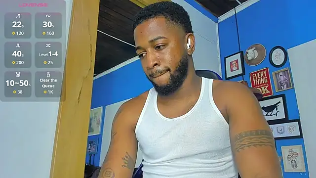 Snapshot of Drake_Nassir4 chatting on 10/17/25, 08:54 Drake Nassir4 online show from 10/17/25, 08:54