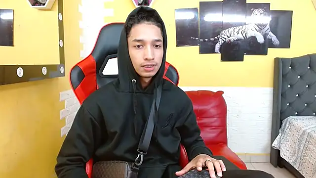 jose sexycumm online show from 10/09/25, 07:25