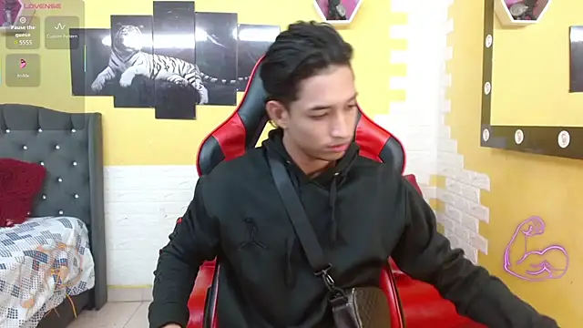 jose sexycumm online show from 12/18/25, 07:29