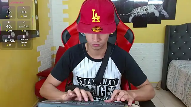 jose sexycumm online show from 11/28/25, 08:20