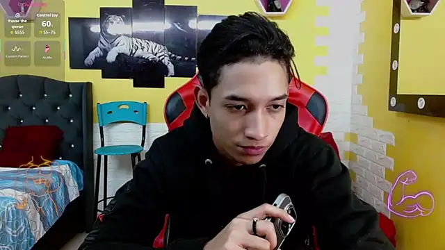 jose sexycumm online show from 12/15/25, 07:20