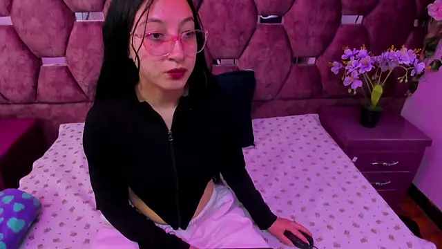 Katty Queen online show from 04/28/26, 12:42