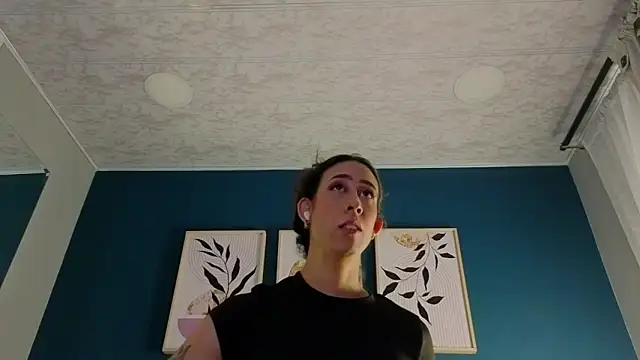 GabyPetit online show from 10/23/25, 07:56