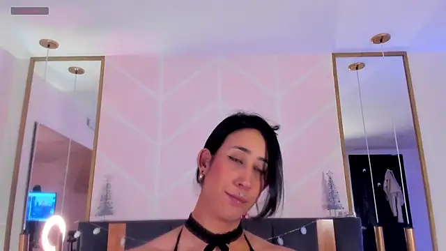 GabyPetit online show from 11/17/25, 08:24