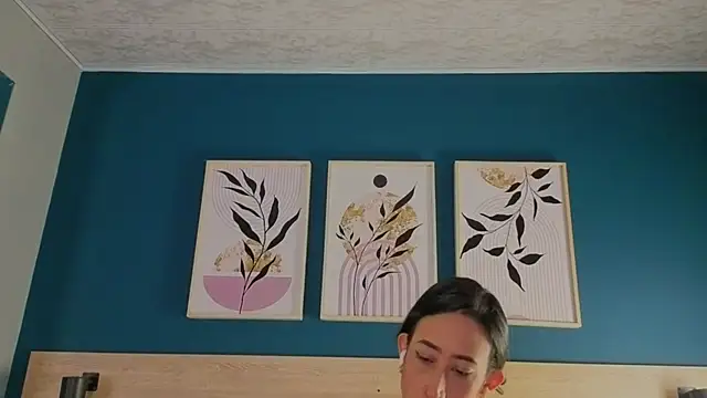 GabyPetit online show from 11/04/25, 07:50