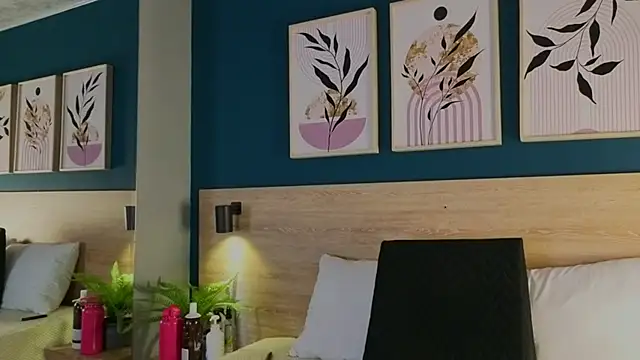 GabyPetit online show from 11/01/25, 07:52