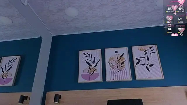 Snapshot of GabyPetit chatting on 09/15/25, 08:09 GabyPetit online show from 09/15/25, 08:09