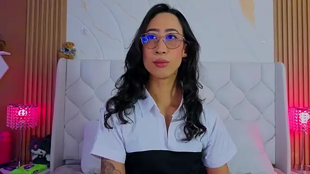 Snapshot of GabyPetit chatting on 02/21/26, 11:56 GabyPetit online show from 02/21/26, 11:56