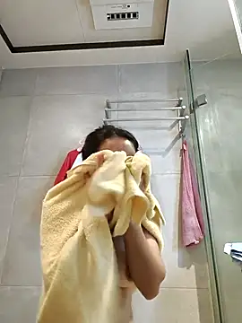 Snapshot of doggiepossession chatting on 11/06/25, 05:55 doggiepossession online show from 11/06/25, 05:55