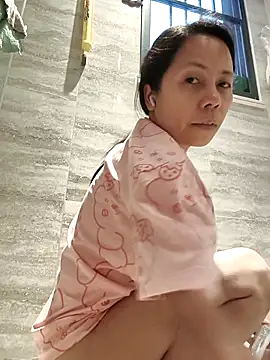 Snapshot of doggiepossession chatting on 12/02/25, 04:47 doggiepossession online show from 12/02/25, 04:47