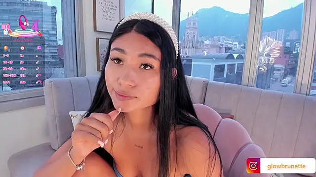 Megan Lim online show from 02/20/25, 01:30