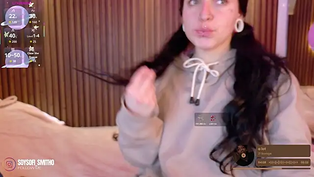 Lucy Smith2 online show from 11/21/25, 03:49