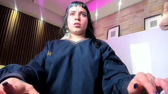 Lucy Smith2 online show from 04/02/26, 04:57