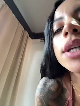 Snapshot of Elamesmamorena chatting on 02/20/26, 06:32 Elamesmamorena online show from 02/20/26, 06:32