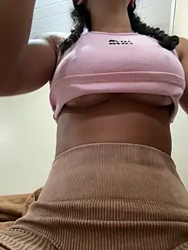 Elamesmamorena online show from 04/15/26, 10:21