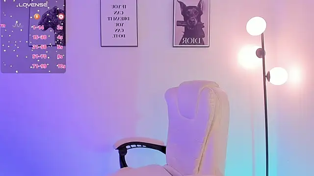 Emilyymilleer  online show from 02/09/26, 05:44