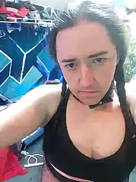 Boo-boo kittyfux online show from 10/28/25, 04:39