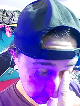 Boo-boo kittyfux online show from 10/27/25, 03:35