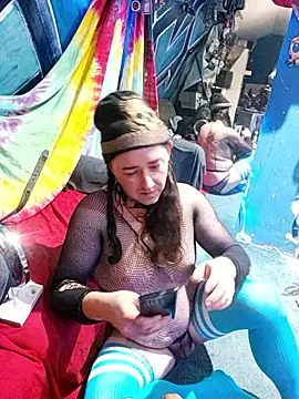 Boo-boo kittyfux online show from 10/17/25, 02:08