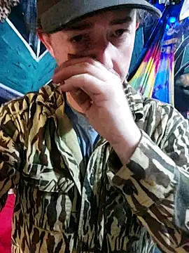 Boo-boo kittyfux online show from 10/22/25, 09:35