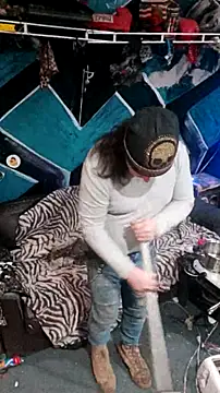 Boo-boo kittyfux online show from 12/15/25, 09:37