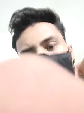 Snapshot of Mr_joh chatting on 11/17/25, 05:33 Mr joh online show from 11/17/25, 05:33