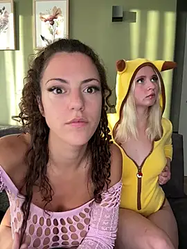 Snapshot of OliviaOcean69 chatting on 10/06/25, 04:08 OliviaOcean69 online show from 10/06/25, 04:08