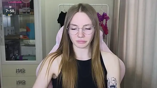 littlevildevil online show from 03/08/25, 12:09