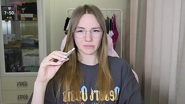 littlevildevil online show from 02/28/25, 11:14