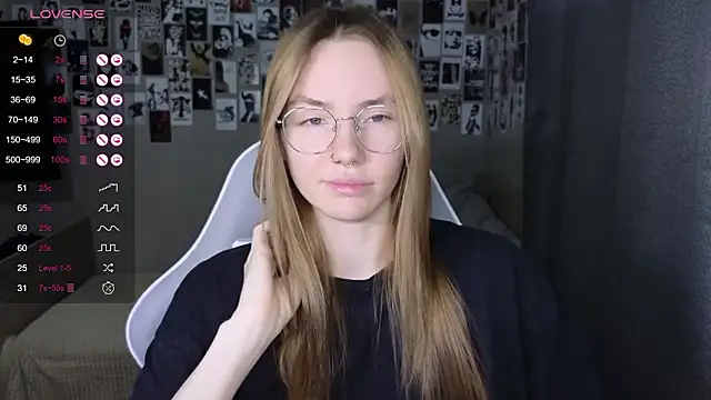 littlevildevil online show from 03/03/26, 05:58