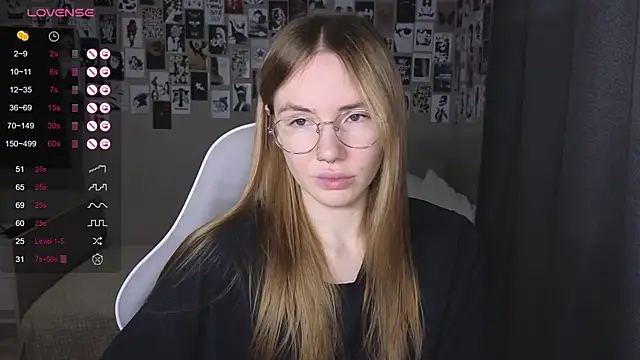 littlevildevil online show from 04/05/26, 10:00