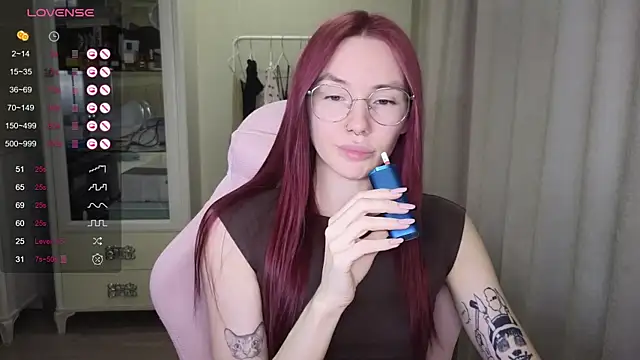 littlevildevil online show from 09/16/25, 11:11