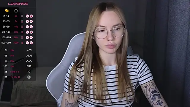 littlevildevil online show from 12/15/25, 10:54