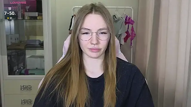 littlevildevil online show from 03/02/25, 09:10