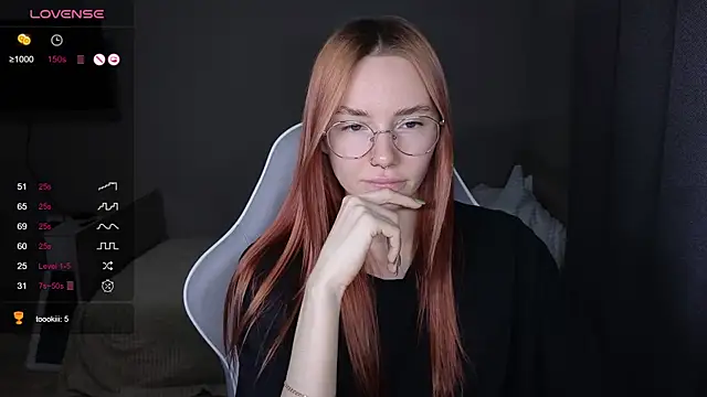 littlevildevil online show from 11/30/25, 10:49