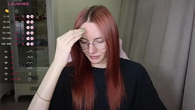 littlevildevil online show from 11/08/25, 10:41