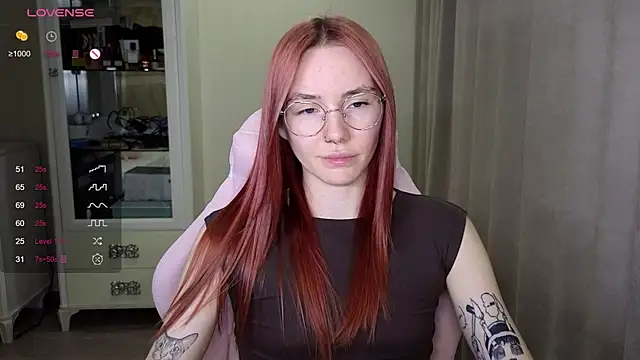 littlevildevil online show from 10/18/25, 11:01