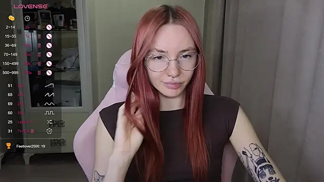 littlevildevil online show from 10/31/25, 10:56