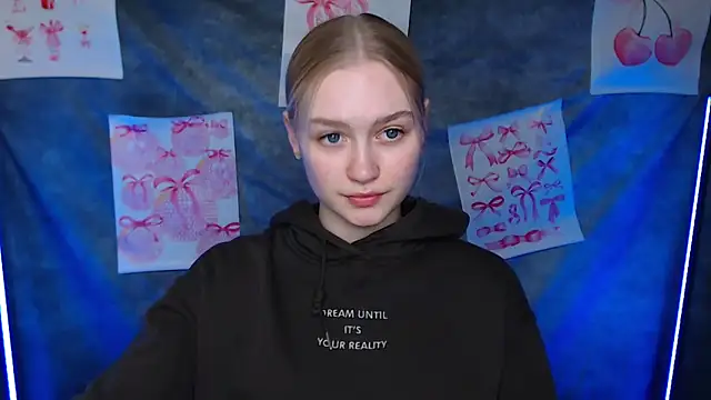 MademoiselleCl online show from 02/16/26, 01:21