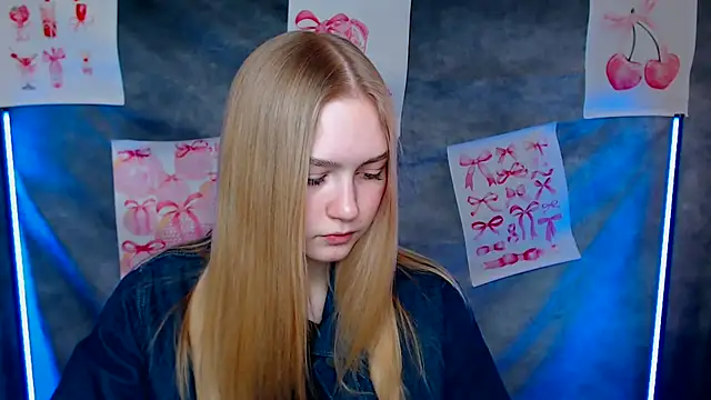 MademoiselleCl online show from 02/20/26, 01:35