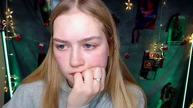 MademoiselleCl online show from 01/16/26, 01:04