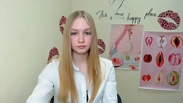 MademoiselleCl online show from 03/08/25, 10:32