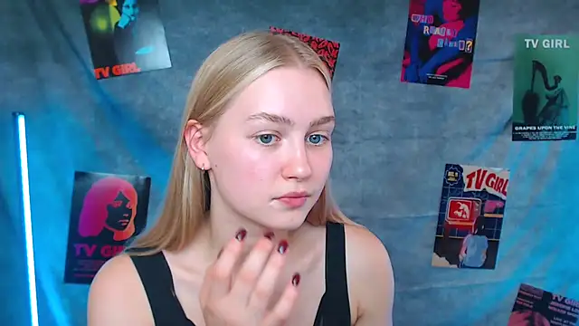 MademoiselleCl online show from 09/21/25, 12:32