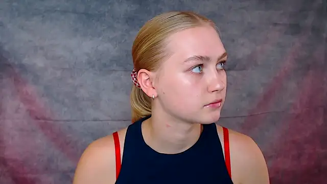 MademoiselleCl online show from 09/18/25, 12:41