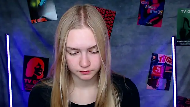 MademoiselleCl online show from 10/23/25, 12:15