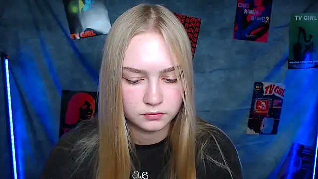 MademoiselleCl online show from 11/11/25, 01:39