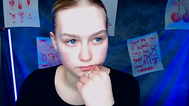 MademoiselleCl online show from 02/25/26, 01:33