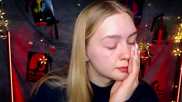 MademoiselleCl online show from 01/10/26, 07:25