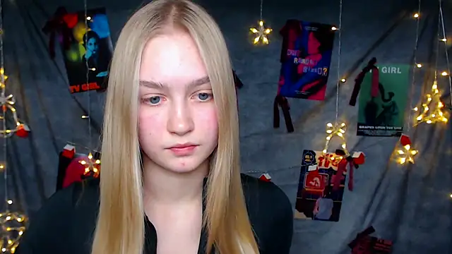 MademoiselleCl online show from 12/13/25, 08:04